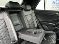 VW T-Roc 1.5 TSI DSG R-Line SHZ NAV AHK KAM 5JGAR bei Autohaus Landmann & Maier OHG