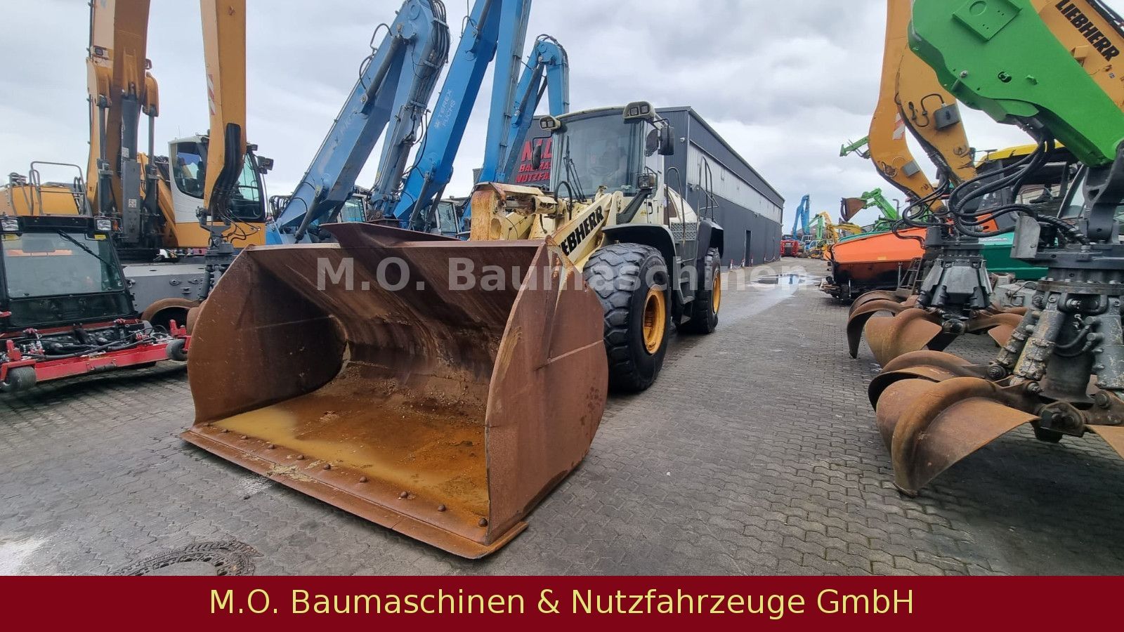 Fahrzeugabbildung Liebherr L 580 / AC/ Waage /