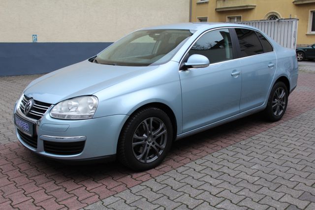 Volkswagen Jetta V Comfortline ( PDC / Alu / Klimaaut. )