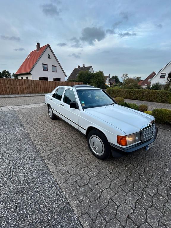 Mercedes-Benz 190