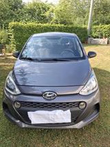 Hyundai i10 1.0 - Top Zustand- frischer Tüv! - Hyundai i10 von privat