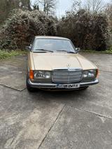 Mercedes-Benz W123 / 230 CE Gold Metalic - Mercedes-Benz W123 c