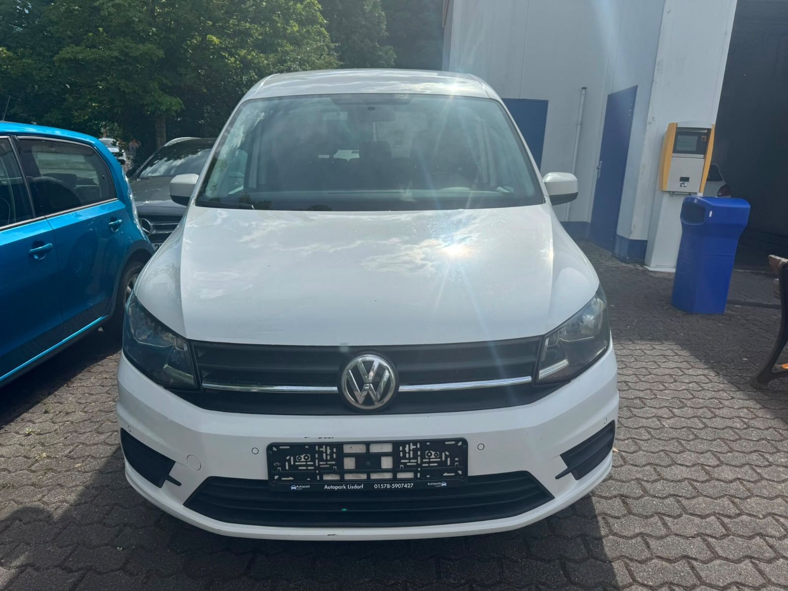 Fahrzeugabbildung Volkswagen Caddy PKW BMT Navi+Bluetooth+Sitzheizung