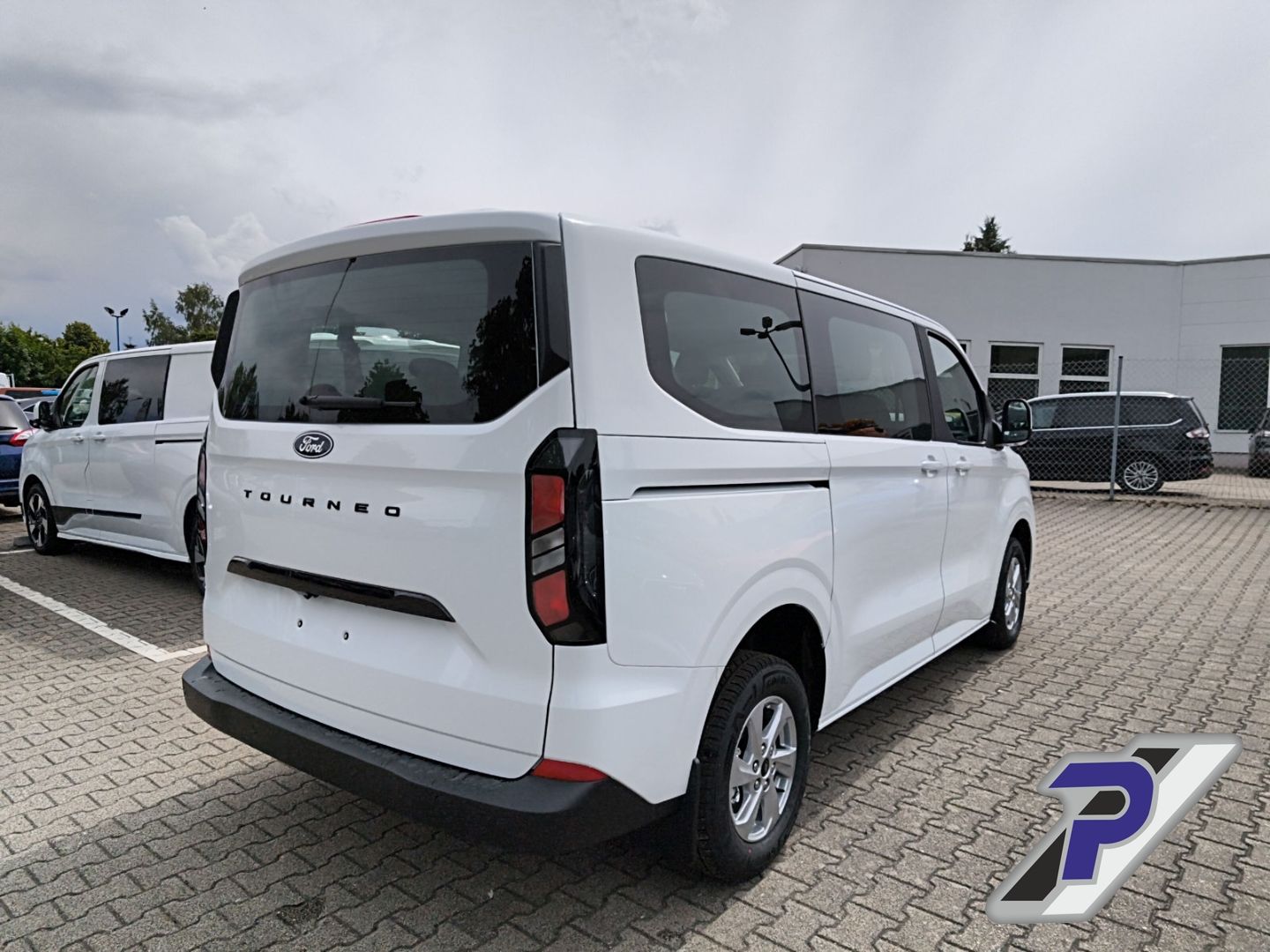 Ford Tourneo Custom Bus 320 L1 FWD Trend LED Klimaaut foto 4