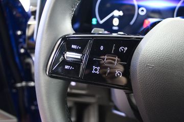 Fahrzeugabbildung Renault Austral Mild Hybrid 140 Automatik Equilibre