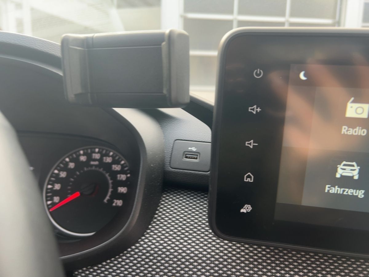 Fahrzeugabbildung Dacia Sandero Stepway Expression TCe 90 CVT Klimaaut.