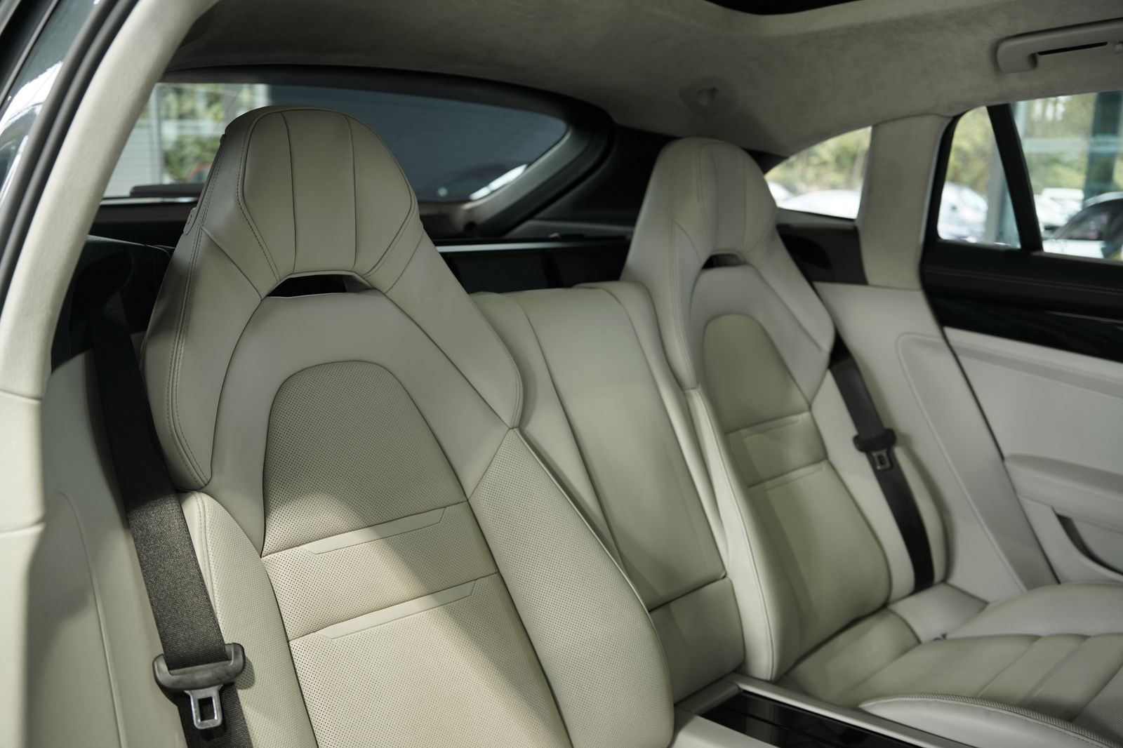 Porsche Panamera Turbo Sport Turismo 2H Chrono LUFT Pano foto 24