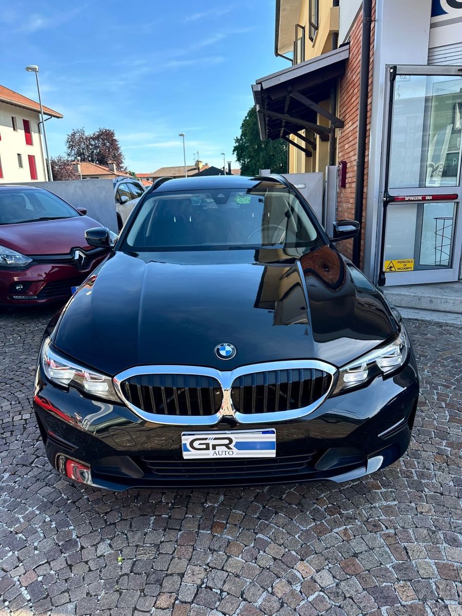 BMW Bmw 320 320d 48V xDrive Touring - Uniproprietari imagem 2