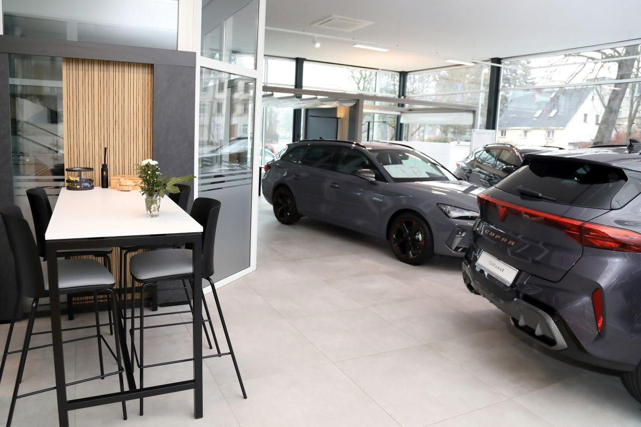 showroom-image-main