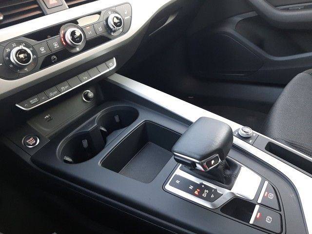 Fahrzeugabbildung Audi A5 Sportback 35TFSI S-tronic advanced Navi elekH