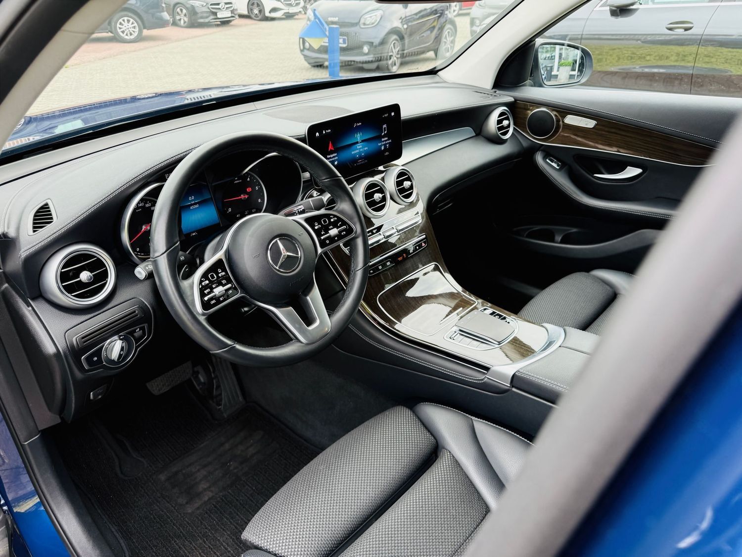 Fahrzeugabbildung Mercedes-Benz GLC 220 d 4M OFFROAD EXCLUSIV, LED, RFK, Spur, T
