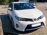 Toyota Auris Edition 1,6-l-Valvematic Edition - Toyota Auris Gebrauchtwagen in München