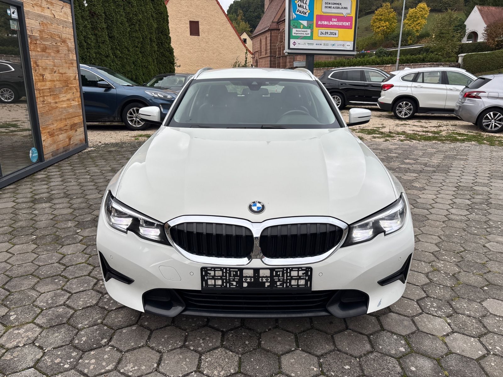 BMW 320 3 Touring 320 d xDrive Sport Line*VIRTUAL* imagem 2