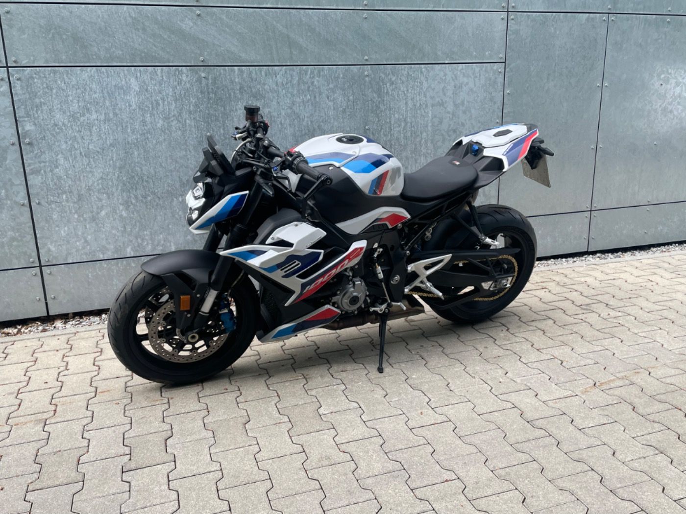 Fahrzeugabbildung BMW M 1000 R