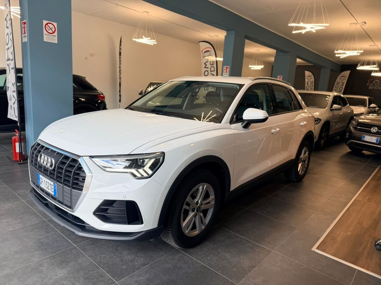Audi Q3 35 2.0TDI 150 CV S-TRONIC NAVI imagem 3