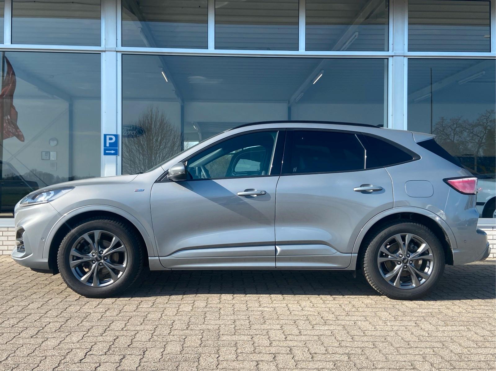 Ford Kuga ST-Line X Ganzjahresreifen