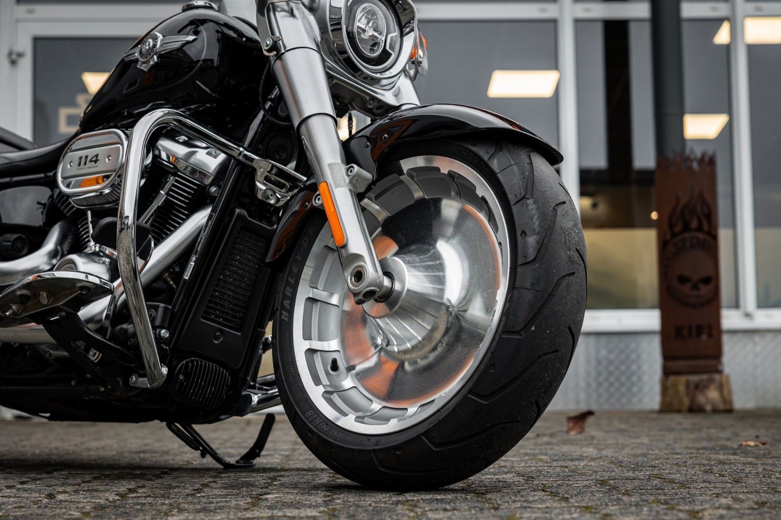 Fahrzeugabbildung Harley-Davidson FLFBS FAT BOY SOFTAIL 114 CUI - Screaming Eagle