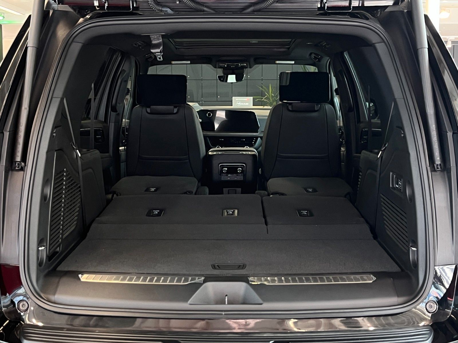 Fahrzeugabbildung Chevrolet Tahoe RST 6.2 V8 LPG