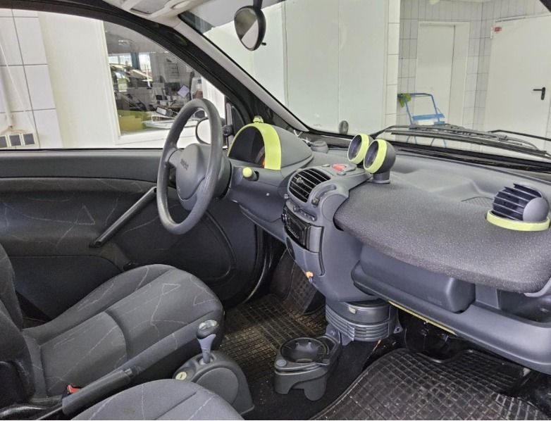 Fahrzeugabbildung Smart fortwo city-coupe Pulse KLIMAAUTOMATIK PANORAMA