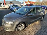 Volkswagen Polo V Match/2HD+TZ/AUT/SHZ/5TRG/GJR/KLIMAAUT - Volkswagen Polo: Match