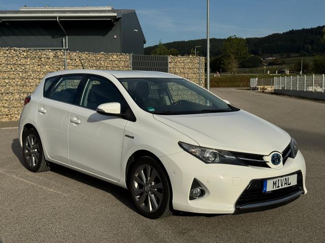 Toyota Auris 1.8 16V Hybrid Life+