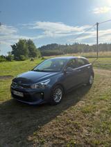 Kia Rio 1.4 Dream-Team Edition Dream-Team Edition - Kia Rio dream-team-edition mit Benzin-Antrieb