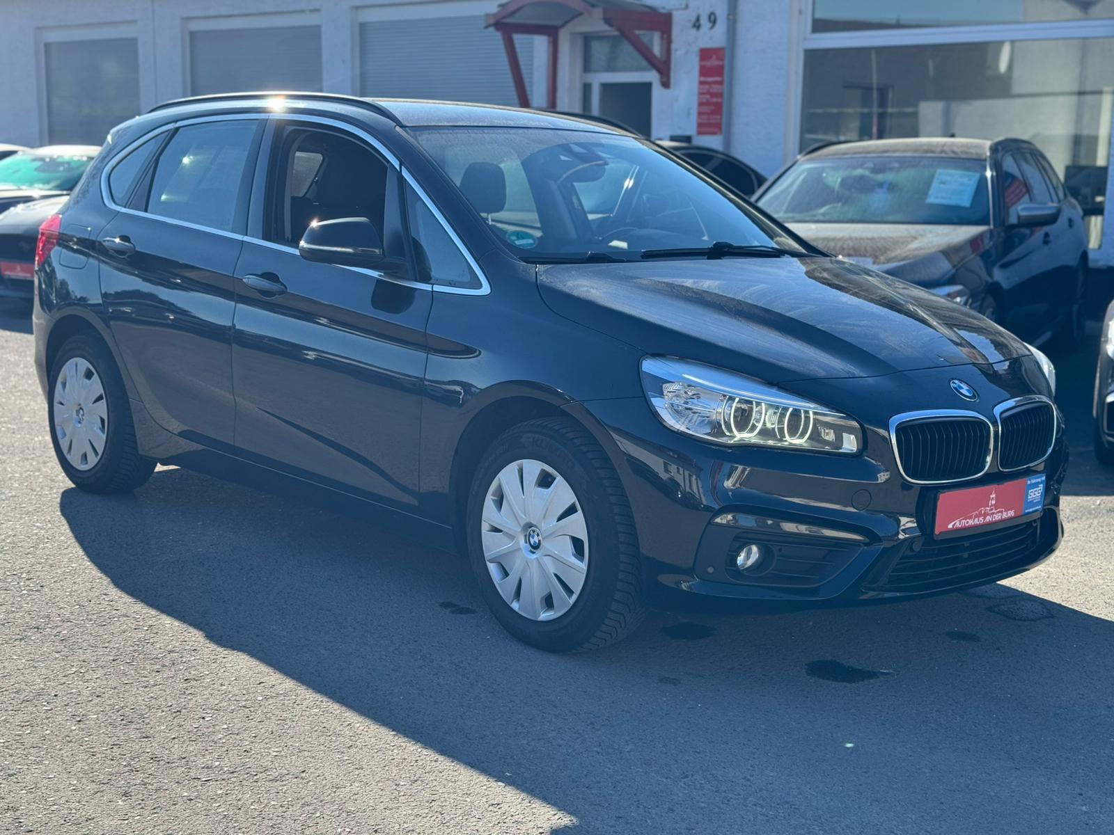 BMW 218i Active Tourer Advantage/LED/Navi/2.Hand