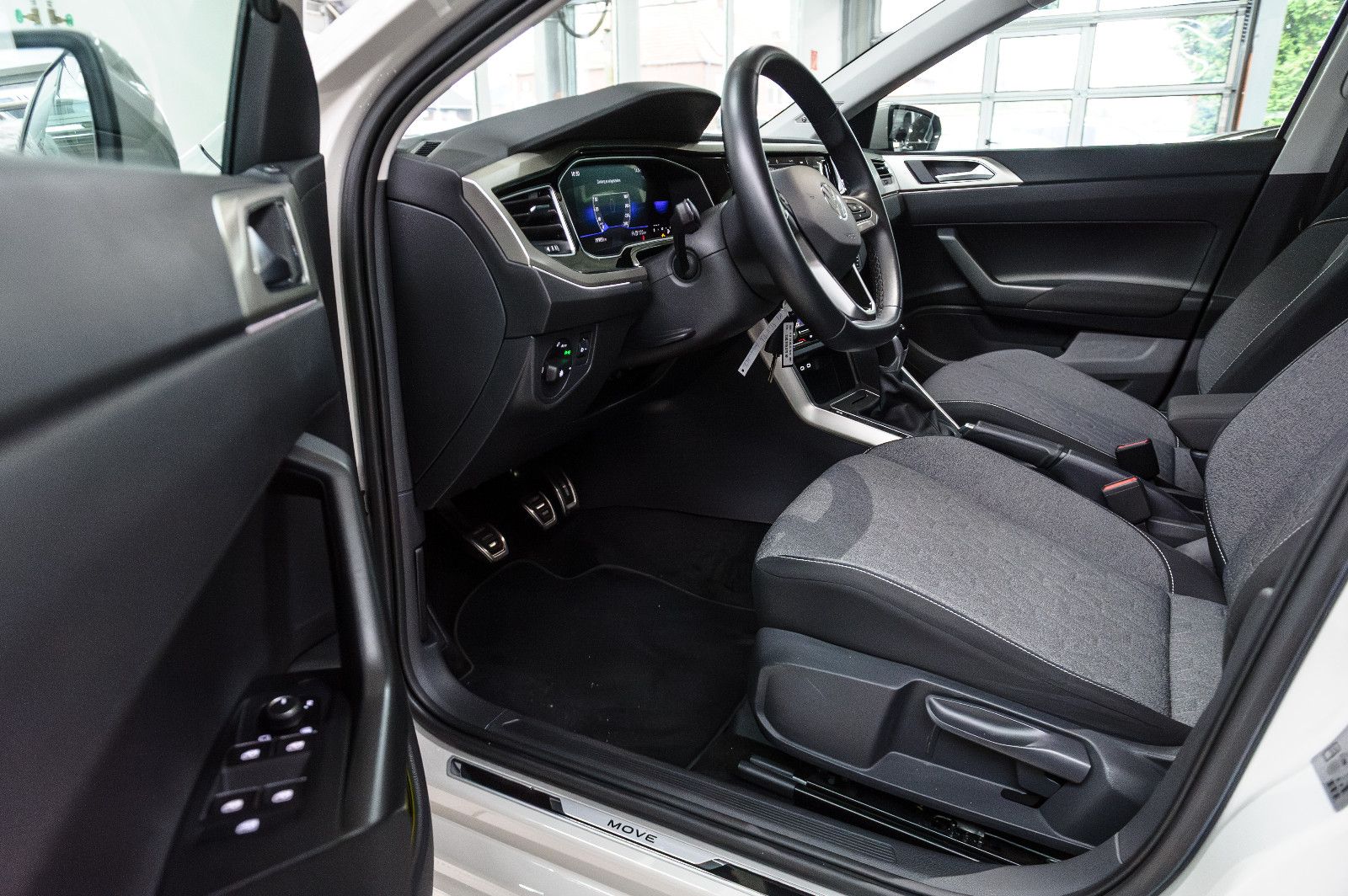 Fahrzeugabbildung Volkswagen Polo VI Move 1.0 LED+APP+BEATS+SHZ+KAMERA