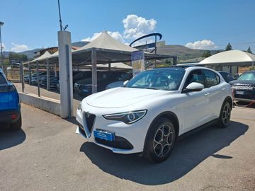 Alfa-Romeo Stelvio - 1