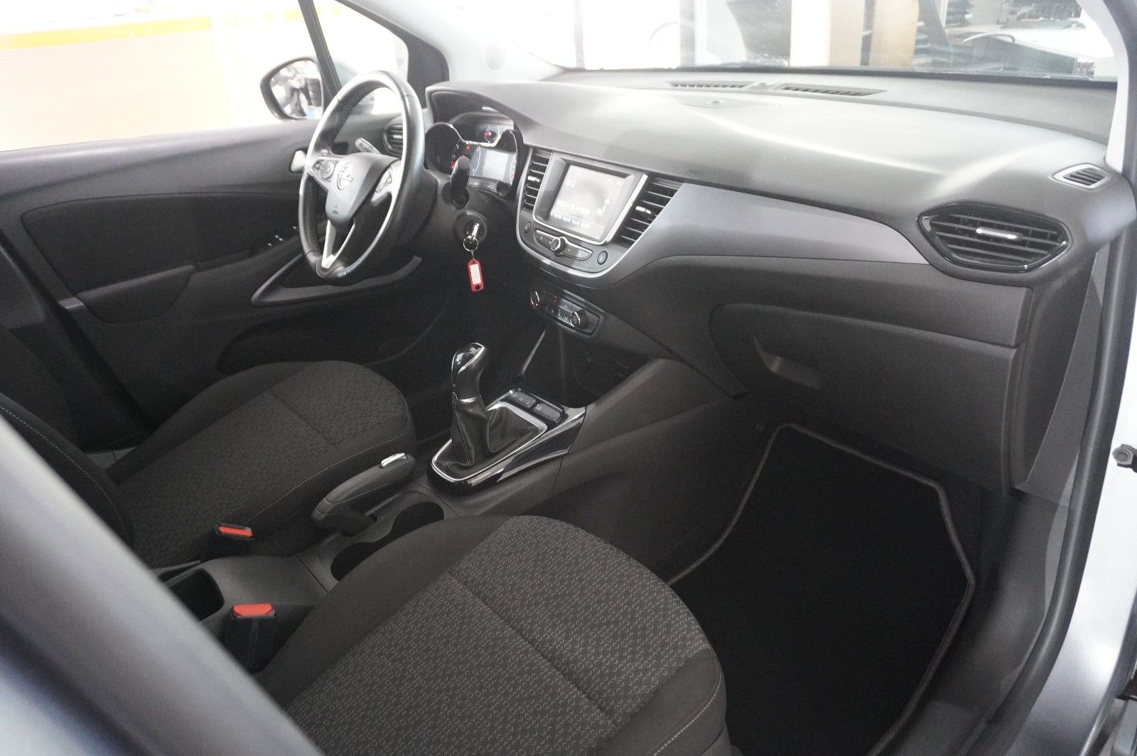 Fahrzeugabbildung Opel Crossland (X) 1.2 EDITION NAVI/LED/TEMP./DAB+