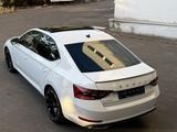 Skoda Superb Sportline LED Navi ACC Pano VirtualCockpi - Skoda Superb: Limousine