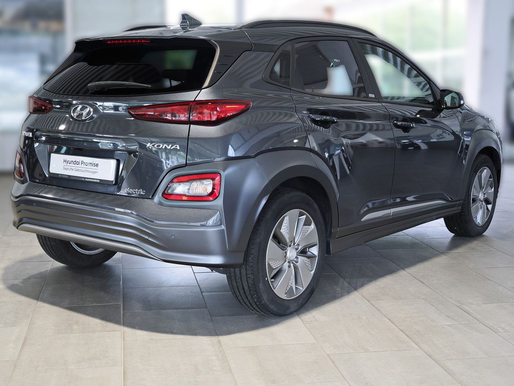 Fahrzeugabbildung Hyundai KONA STYLE ELEKTRO 2WD KAMERA ACC PDC KLIMA ISO