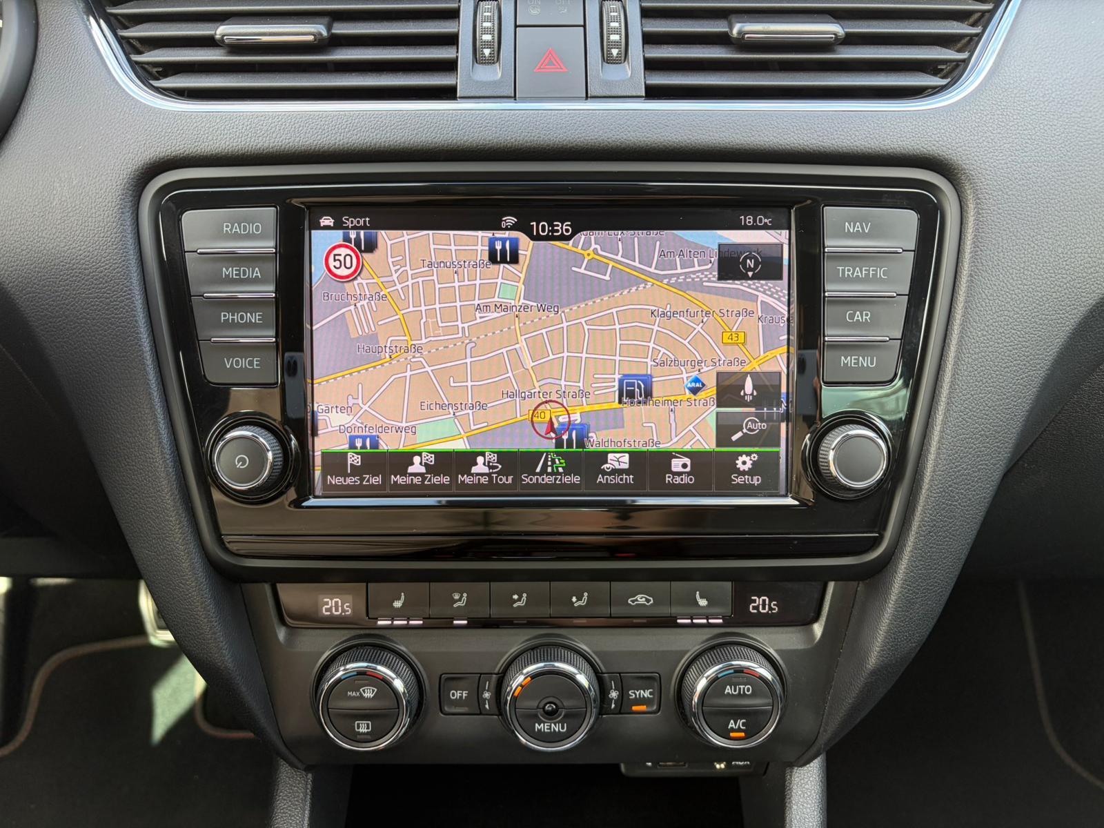 Skoda Octavia Combi RS 230 ch DSG • ACC • Caméra • CarPlay • Keyless • Hayon électrique