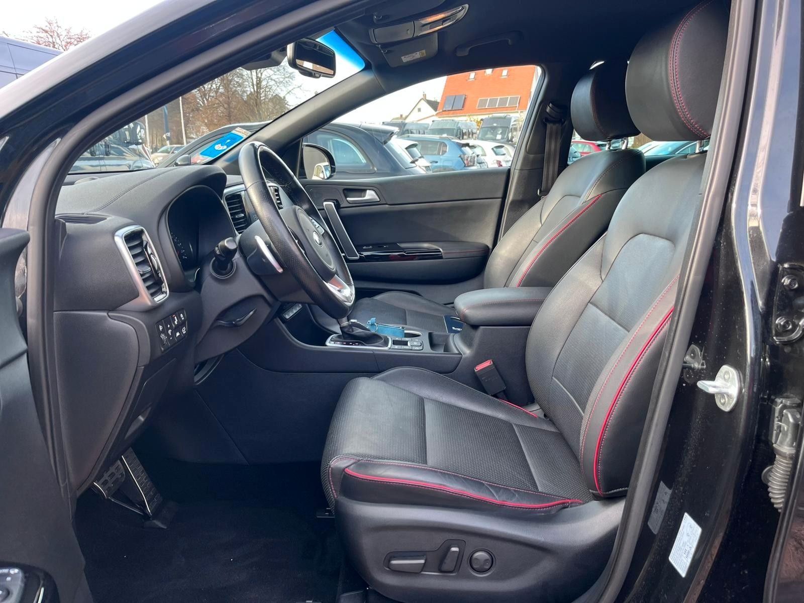 Fahrzeugabbildung Kia Sportage GT-Line 4WD GLASDACH