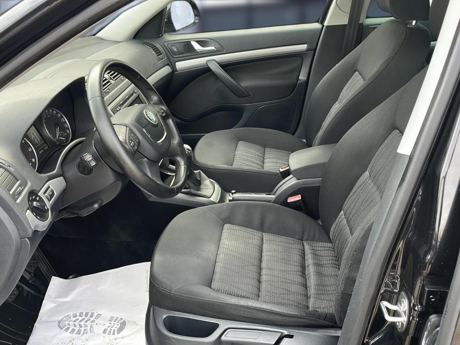 Skoda Octavia 2010 — photo 9