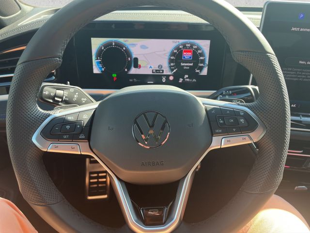 Passat Variant R-Line 2,0 l TDI SCR 4MOTION DSG