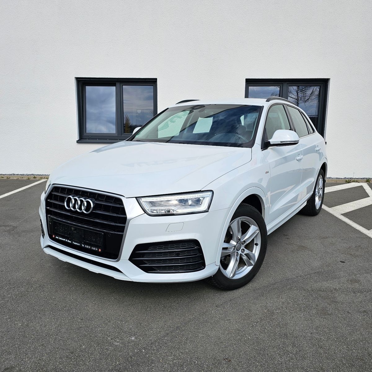 AUDI Audi Q3 1.4 TFSI S line | S tronic | Navi | LED 