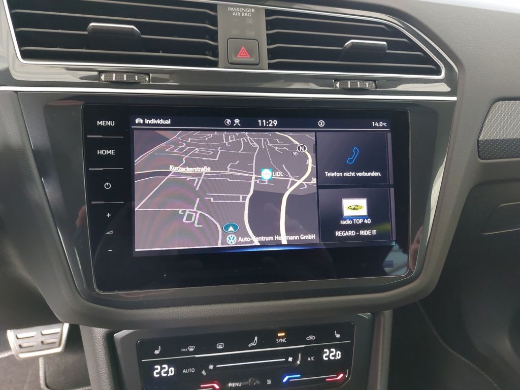 Fahrzeugabbildung Volkswagen Tiguan 1.5 TSI DSG R-Line AHZV Standheizung