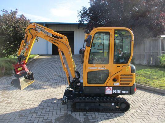 Hyundai R18-9AK (netto 21.450€)
