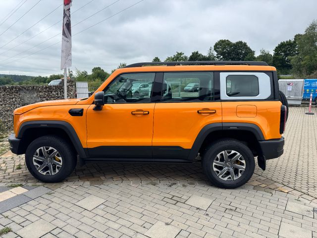 BAIC BJ40 2.0T 4WD 8 Gang AT PanoSitzhzg und Belüft.