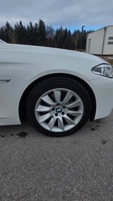 BMW 525d xDrive Touring A - - BMW 525: 525d Xdrive