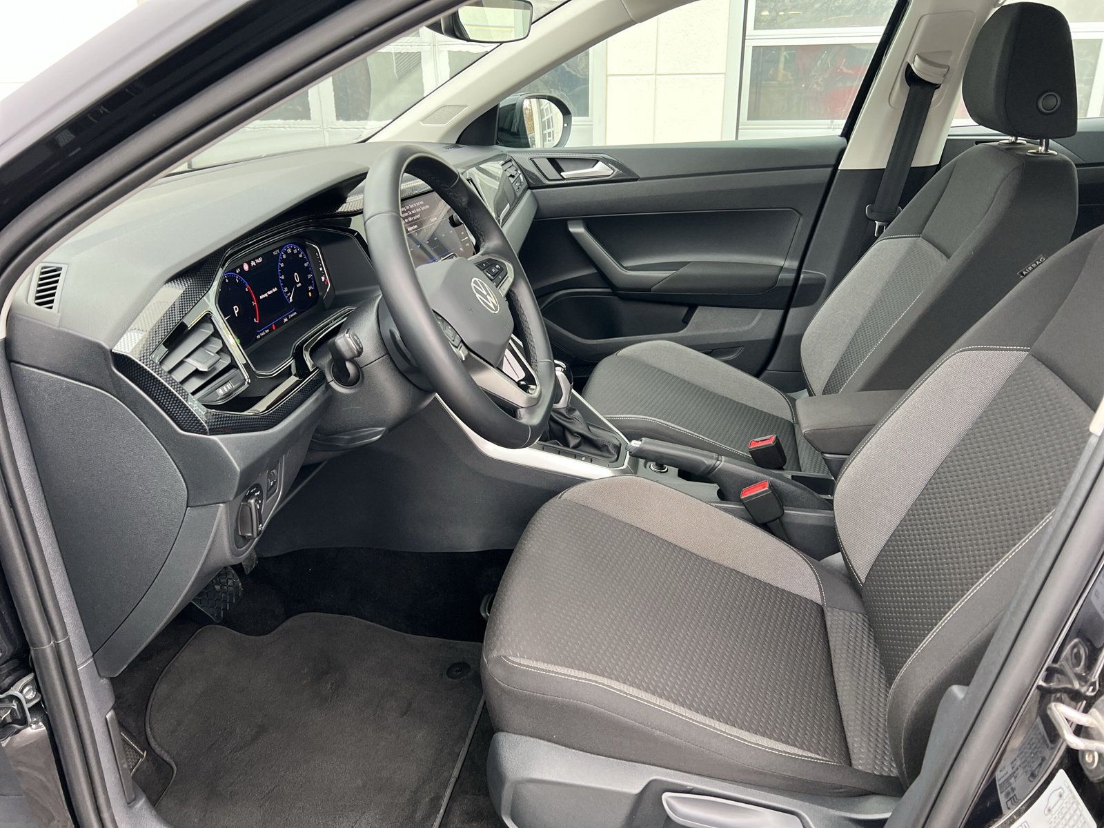 Fahrzeugabbildung Volkswagen Taigo 1.0 TSI DSG Life LED VIRTUAL NAVI SHZ
