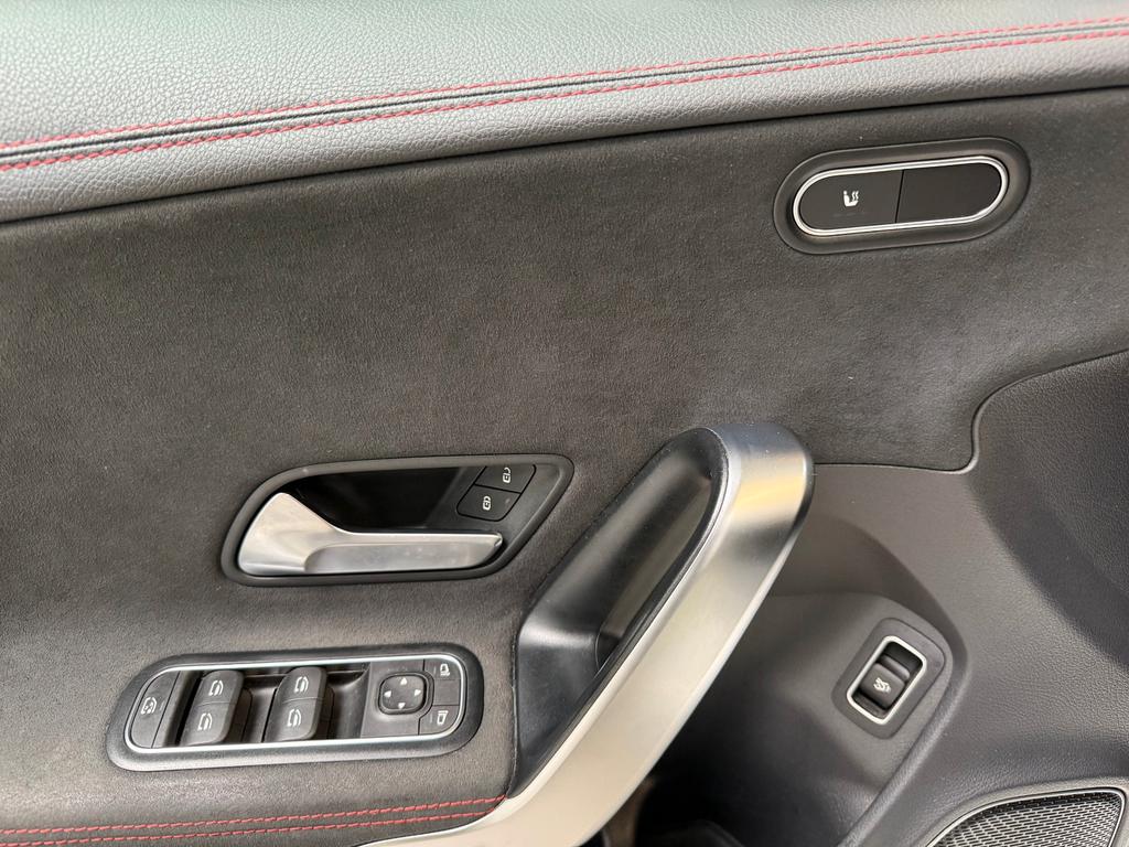 Mercedes-Benz CLA 45 AMG