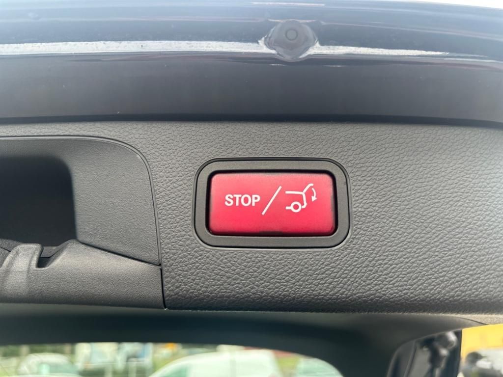 Fahrzeugabbildung Mercedes-Benz GLC 300 4M Navi LED SHZ KAM KeyLess RDK LM