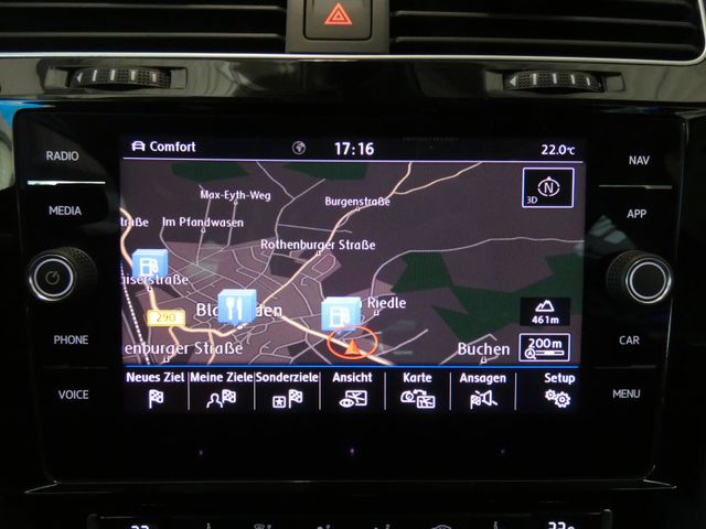 Golf VII 2.0 TDI IQ.DRIVE R-LINE DSG ACC STHZ