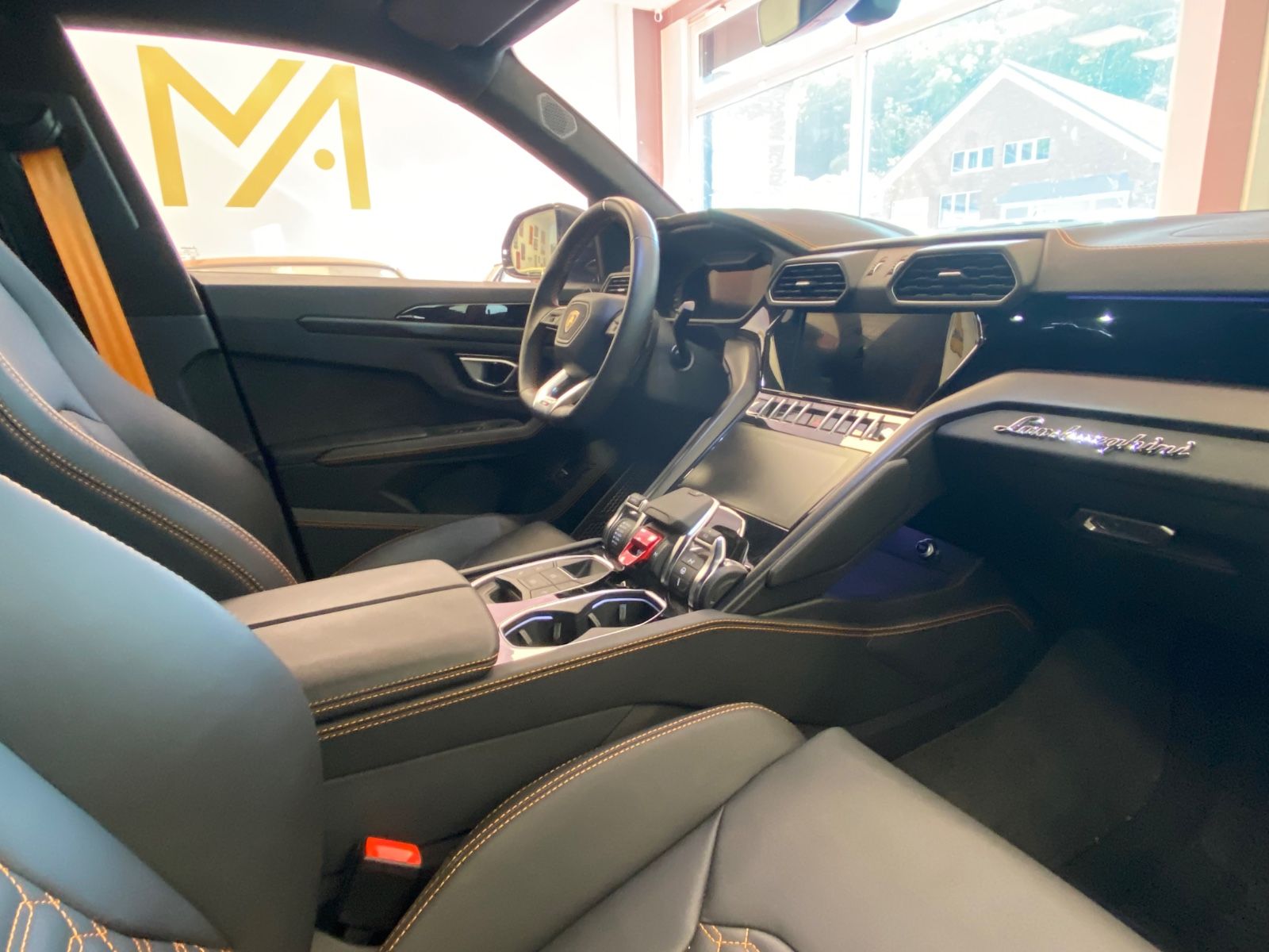 Lamborghini URUS S - AKRAPOVIC BLACK EDITION foto 5