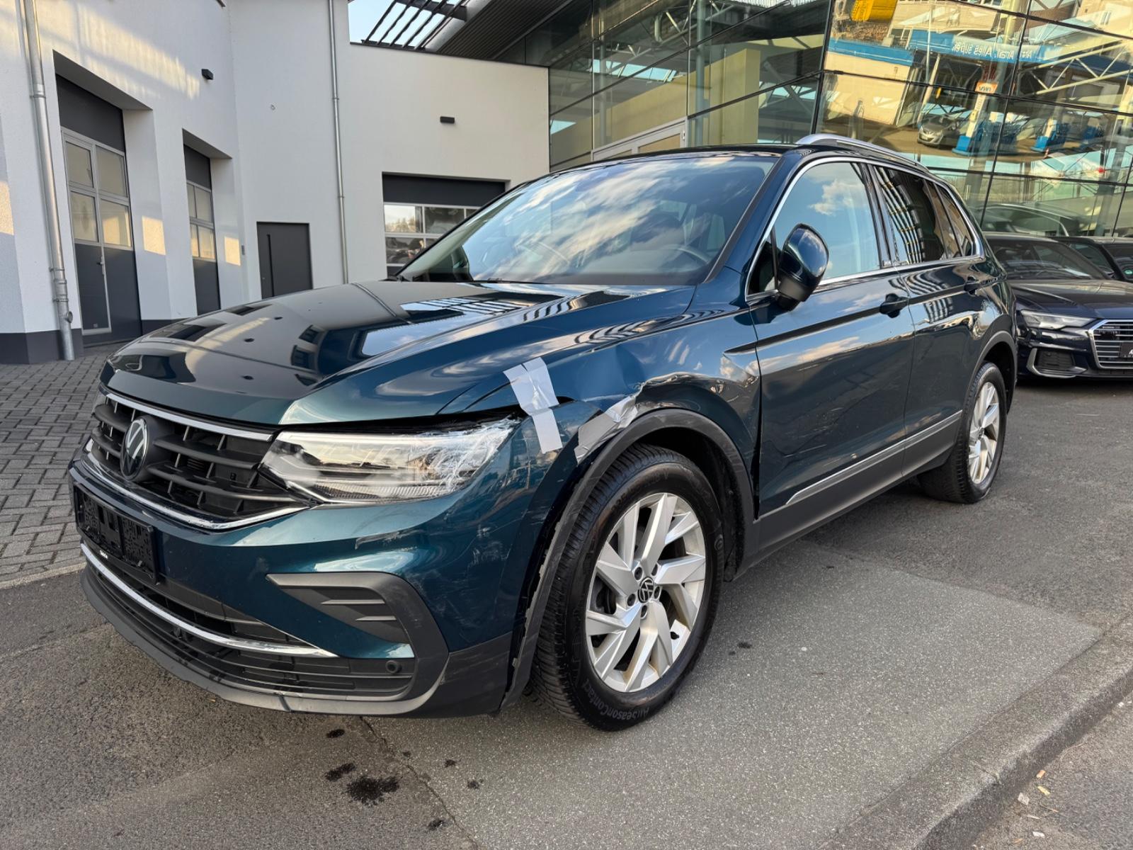 Volkswagen Tiguan 2,0 TDI Move Kamera Navi Sitzhz AHK ACC