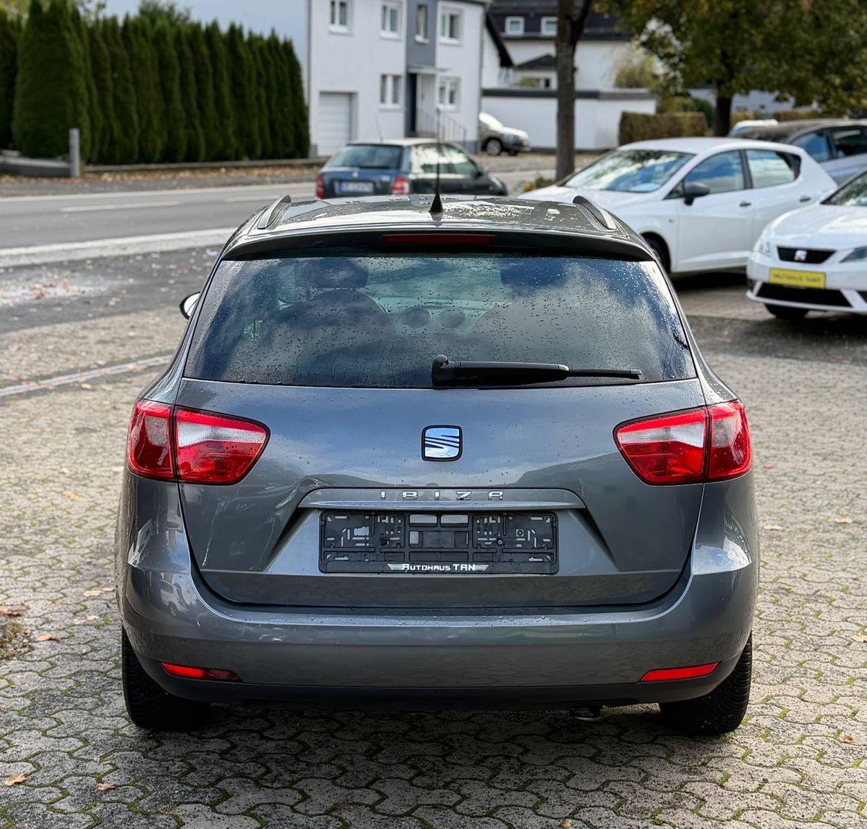 Fahrzeugabbildung SEAT Ibiza 1.4 ST *Sitzheizung *TÜV Neu *SERVICE Neu