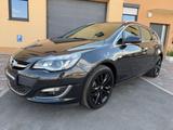 Opel Astra 2.0 CDTI Exklusiv AUTOMATIK/XENON/KAMERA/S - Opel Astra Exklusiv mit Diesel-Antrieb