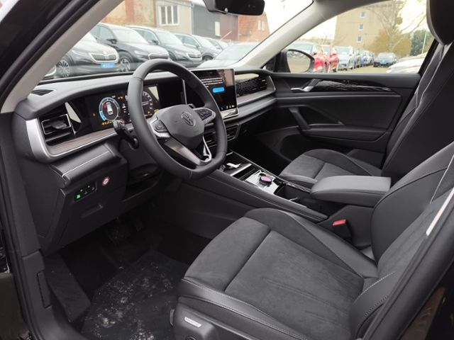 Fahrzeugabbildung Volkswagen Tayron Elegance 2.0 TDI SCR 110 kW (150 PS) 7-Ga